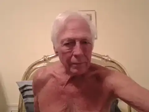 Snapshot of capttp chatting on October 17, 2:26 am capttp online show from October 17, 2:26 am