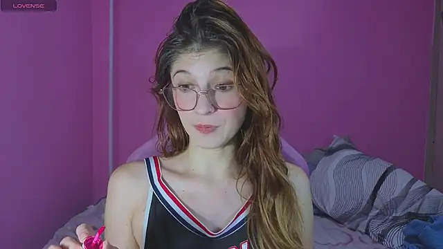 Snapshot of giseselle chatting on June 3, 4:01 pm giseselle online show from June 3, 4:01 pm
