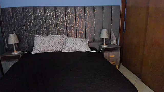 Atenea Velle online show from December 22, 1:19 pm