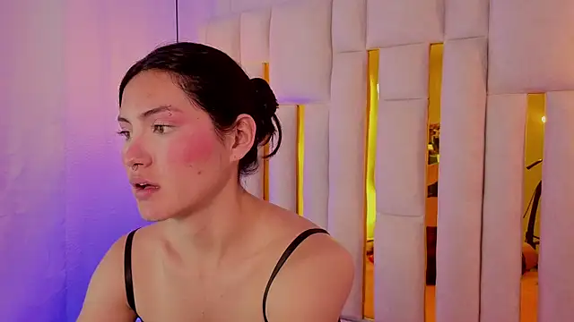 Brandy collinss online show from April 7, 7:14 pm