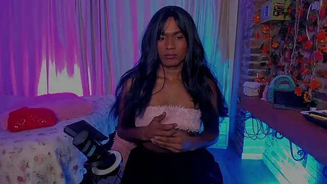 LaGoldenBitch online show from February 19, 10:44 am