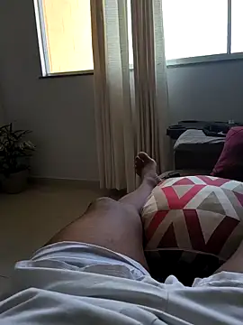 Zepouvinho online show from April 11, 10:30 am