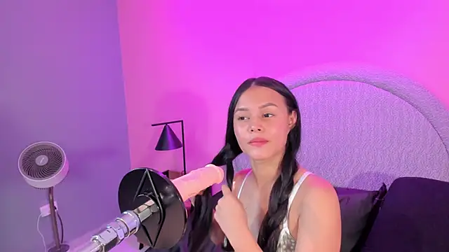 Sara rhoades online show from February 27, 7:03 pm