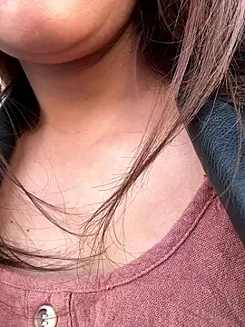 valeria absurdah online show from March 4, 9:21 pm