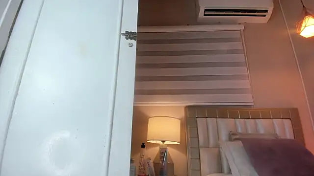 electra a online show from March 24, 9:09 pm