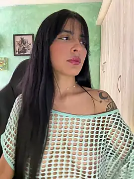 Cristal Cerati  online show from February 4, 8:03 pm