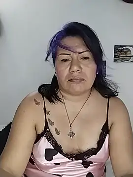 Snapshot of angi_daw chatting on July 19, 2:59 am angi daw online show from July 19, 2:59 am