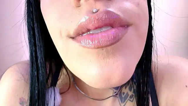 catte jensen online show from March 28, 4:12 am