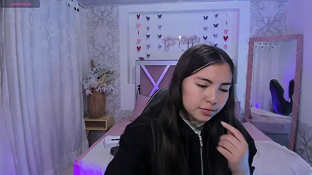 ISABELA TAY online show from March 23, 11:36 am