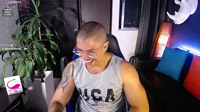 Zed ferrer online show from March 31, 10:26 am