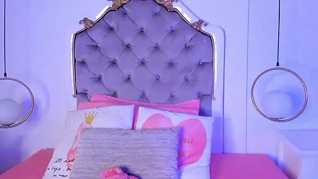 fallon grey online show from January 16, 7:51 pm