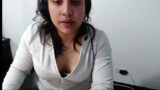 Little-rouse online show from February 12, 3:45 am