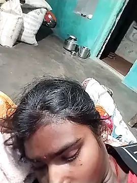 Big Lovexx online show from January 8, 8:00 pm