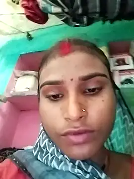 Big Lovexx online show from April 10, 9:25 am