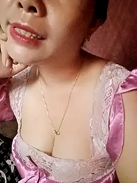 Qiune92 online show from November 12, 10:26 am