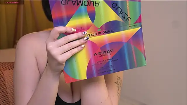 Snapshot of lunar_bluebell chatting on November 12, 8:52 pm lunar bluebell online show from November 12, 8:52 pm