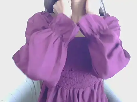 Snapshot of Aarruuuu chatting on November 29, 6:05 am Aarruuuu online show from November 29, 6:05 am