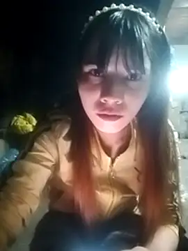 Snapshot of gugu0022 chatting on December 1, 10:31 am gugu0022 online show from December 1, 10:31 am