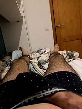 Snapshot of Yannick04 chatting on November 17, 12:38 am Yannick04 online show from November 17, 12:38 am