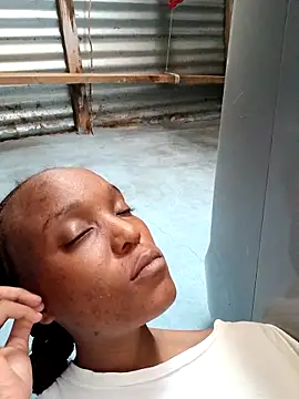 Beverlygurlx6 online show from February 18, 10:44 am