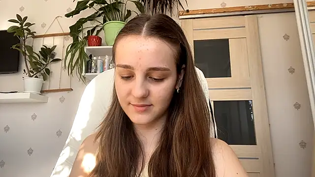 SweetieKatie online show from March 30, 11:55 am