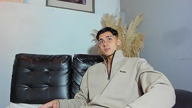 ZeusBrant online show from April 8, 1:11 pm