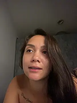 carolsapequinha online show from April 2, 2:20 am