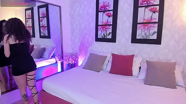 Snapshot of Martina_077 chatting on November 27, 12:40 pm Martina 077 online show from November 27, 12:40 pm