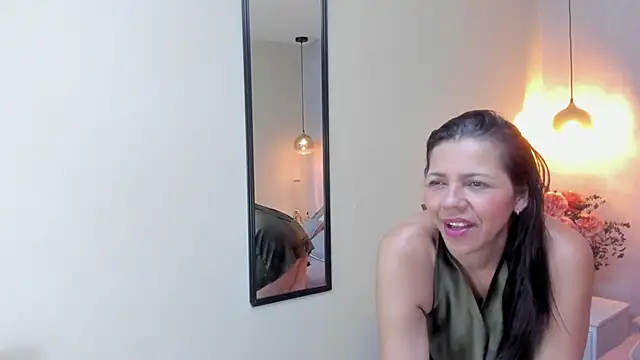 Dulce emi online show from March 11, 1:55 am