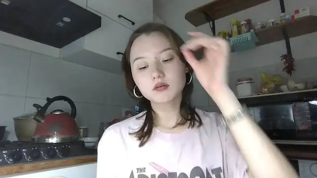 DeenaCaho online show from November 20, 3:45 pm