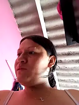 Snapshot of Katiaaabk chatting on November 16, 4:23 pm Katiaaabk online show from November 16, 4:23 pm