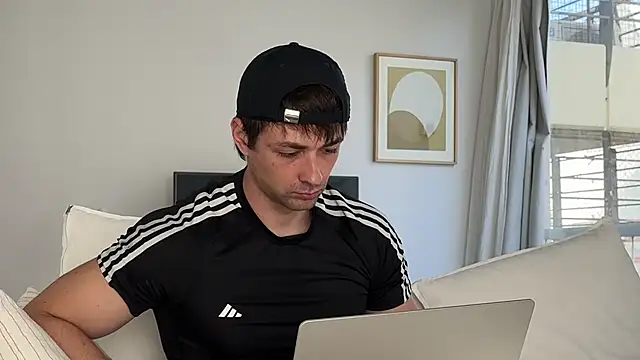 Snapshot of iggydavid chatting on November 17, 8:36 pm iggydavid online show from November 17, 8:36 pm