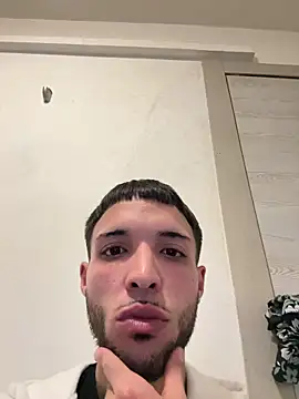 Snapshot of Kefue000 chatting on November 12, 10:30 pm Kefue000 online show from November 12, 10:30 pm