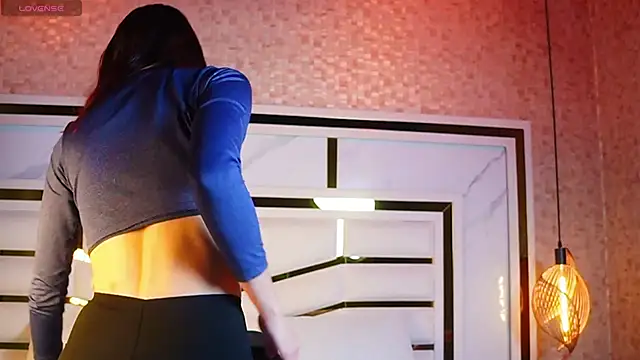 nix wolf online show from February 2, 3:16 am