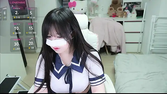 kimhyeona2005 online show from December 18, 12:33 pm