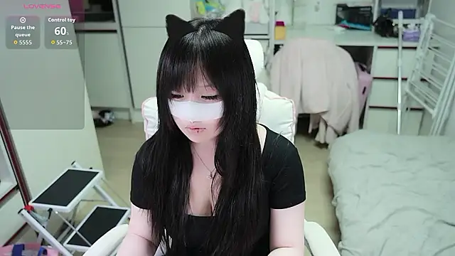 Snapshot of kimhyeona2005 chatting on July 6, 11:18 am kimhyeona2005 online show from July 6, 11:18 am