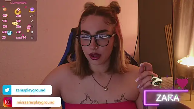 ZarasPlayground online show from April 27, 7:23 pm