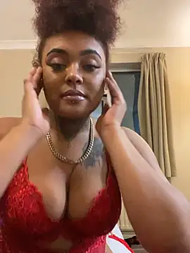 Snapshot of ebonybarbiegirl chatting on November 13, 11:25 pm ebonybarbiegirl online show from November 13, 11:25 pm