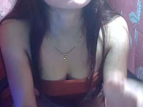 Snapshot of Exotic_Pinay18 chatting on June 3, 2:33 pm Exotic Pinay18 online show from June 3, 2:33 pm