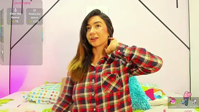 VictoriaRouge  online show from November 22, 3:49 am