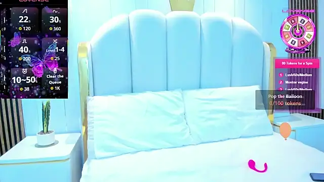 roxyflame  online show from April 21, 11:27 am