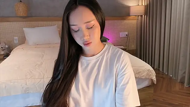 notyoursammy online show from March 6, 7:38 am