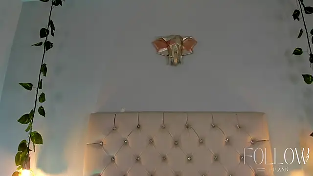 Snapshot of GabrielaSuarez_ chatting on May 13, 7:55 pm GabrielaSuarez online show from May 13, 7:55 pm