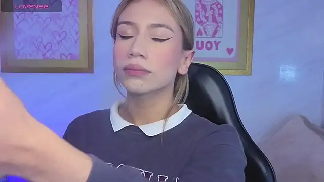 Evy Luxx v online show from March 20, 3:33 am