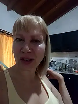 SexyMilf1211 online show from April 18, 2:43 pm
