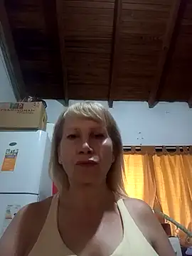 SexyMilf1211 online show from April 20, 4:21 pm