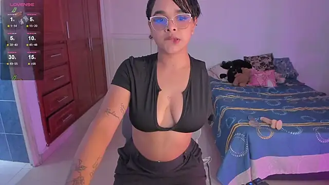 Tatiana-Jaaramillo online show from April 21, 5:39 pm