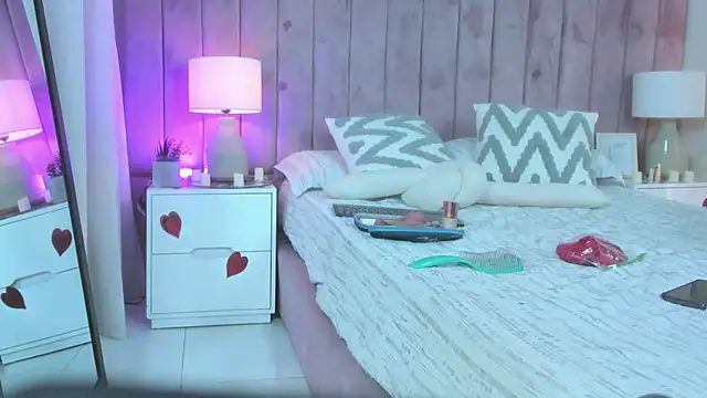 Valentino moretti online show from February 20, 12:16 pm