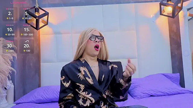 Valentino moretti online show from April 23, 11:09 am