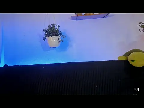 aprille15 online show from February 18, 8:21 am